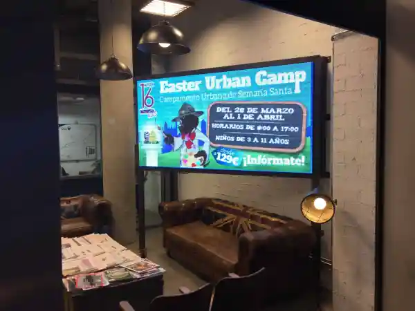Pantalla Led P5 Interior Escuela de Idiomas Zaragoza