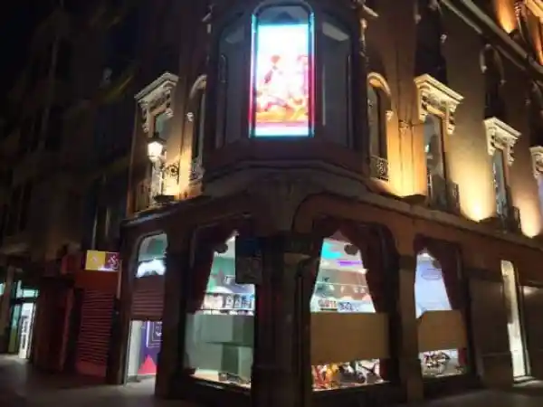 Pantalla LED 6 SMDe exterior Juguetería Castellón