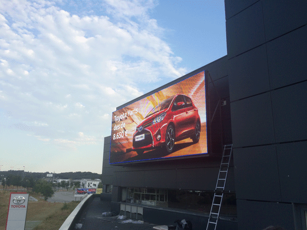 Pantalla LED para Concesionarios