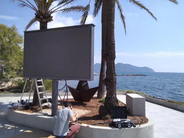 Pantalla LED P4 exterior Hotel Atolon Mallorca