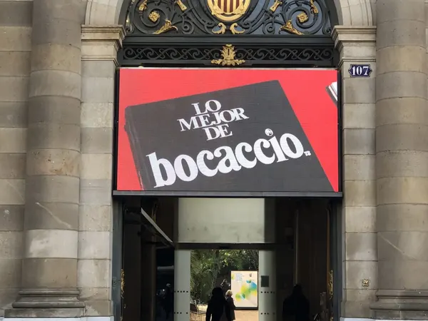 Pantalla led Museo Palau Robert Barcelona