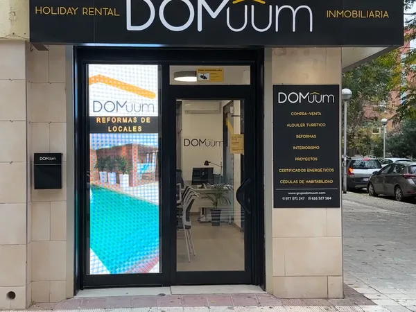 Pantalla LED Domuum - Oficina Inmobiliaria Salou