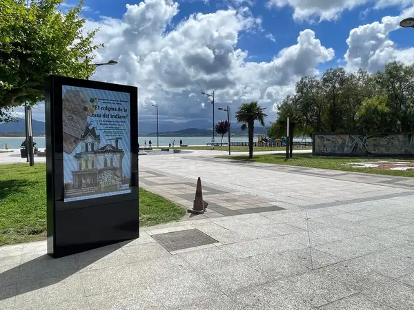 Mupi LED en Santoña, Bilbao