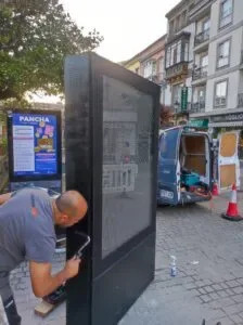 Pintura Mupi pantalla LED