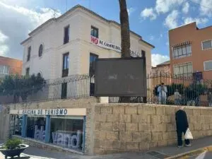 Pantalla LED oficina de turismo moratalla