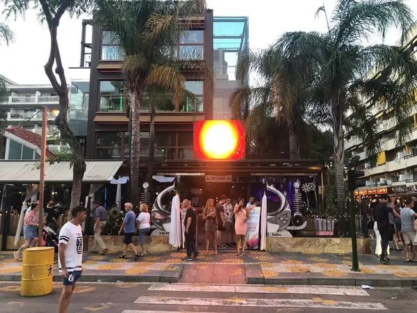 Pantalla LED P4,8 SMD Exterior en discoteca Tropical Salou Tarragona